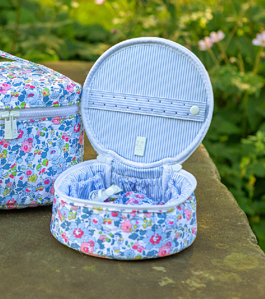 Quilted Jewelry Round TRVL