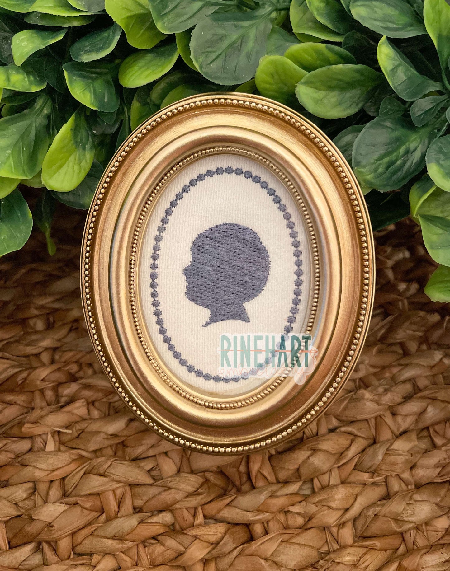 Petite Heirloom Silhouette - Oval