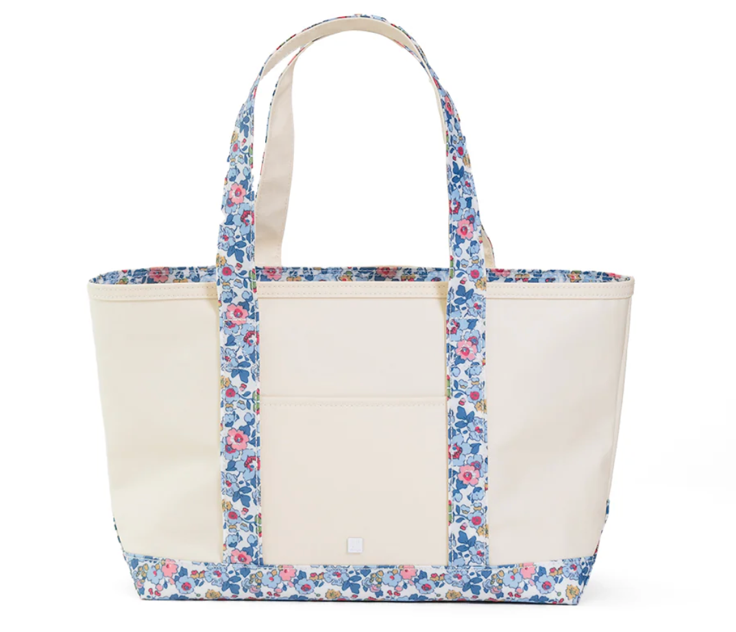 Medium Tote TRVL