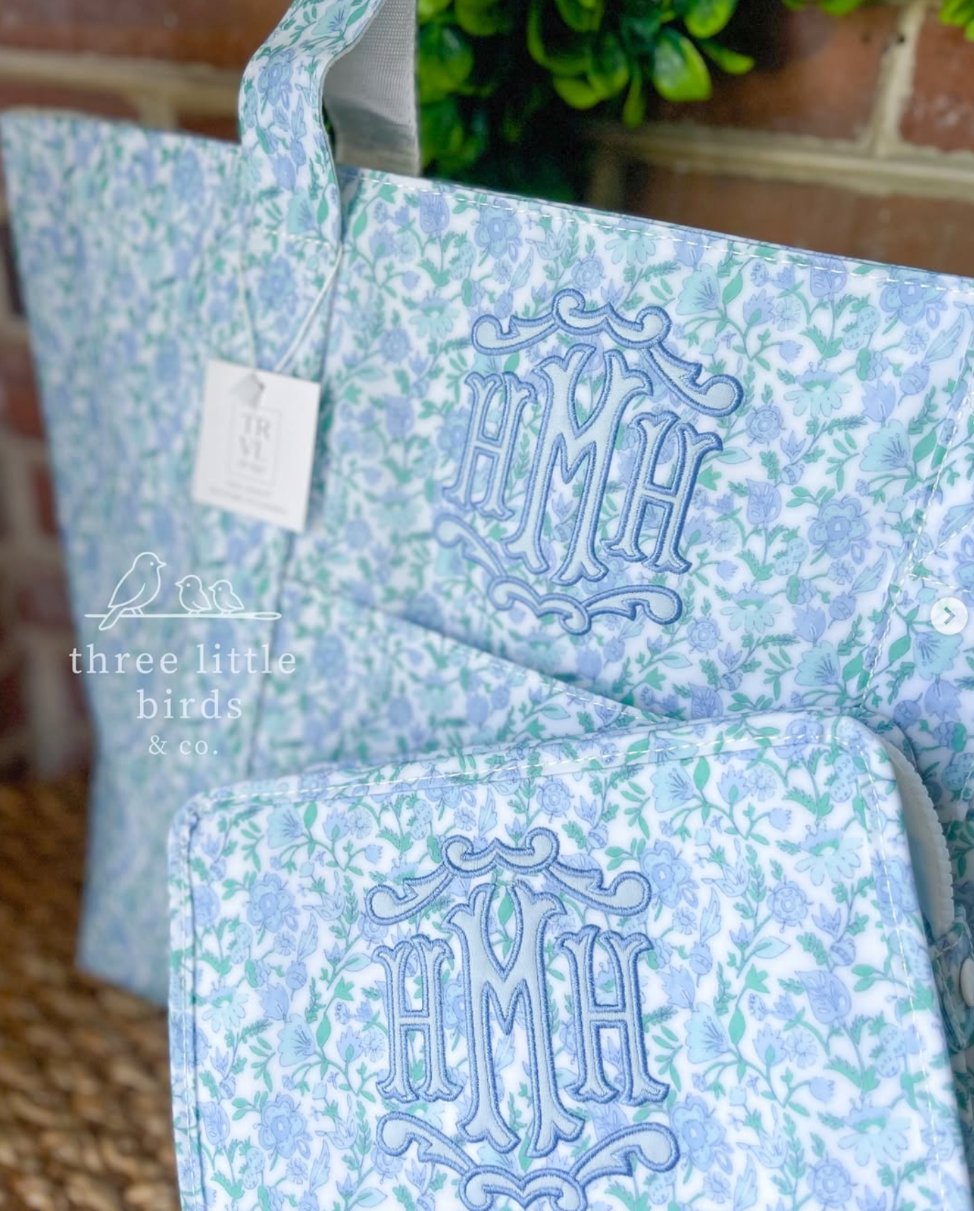 XL Jumbo Tote TRVL